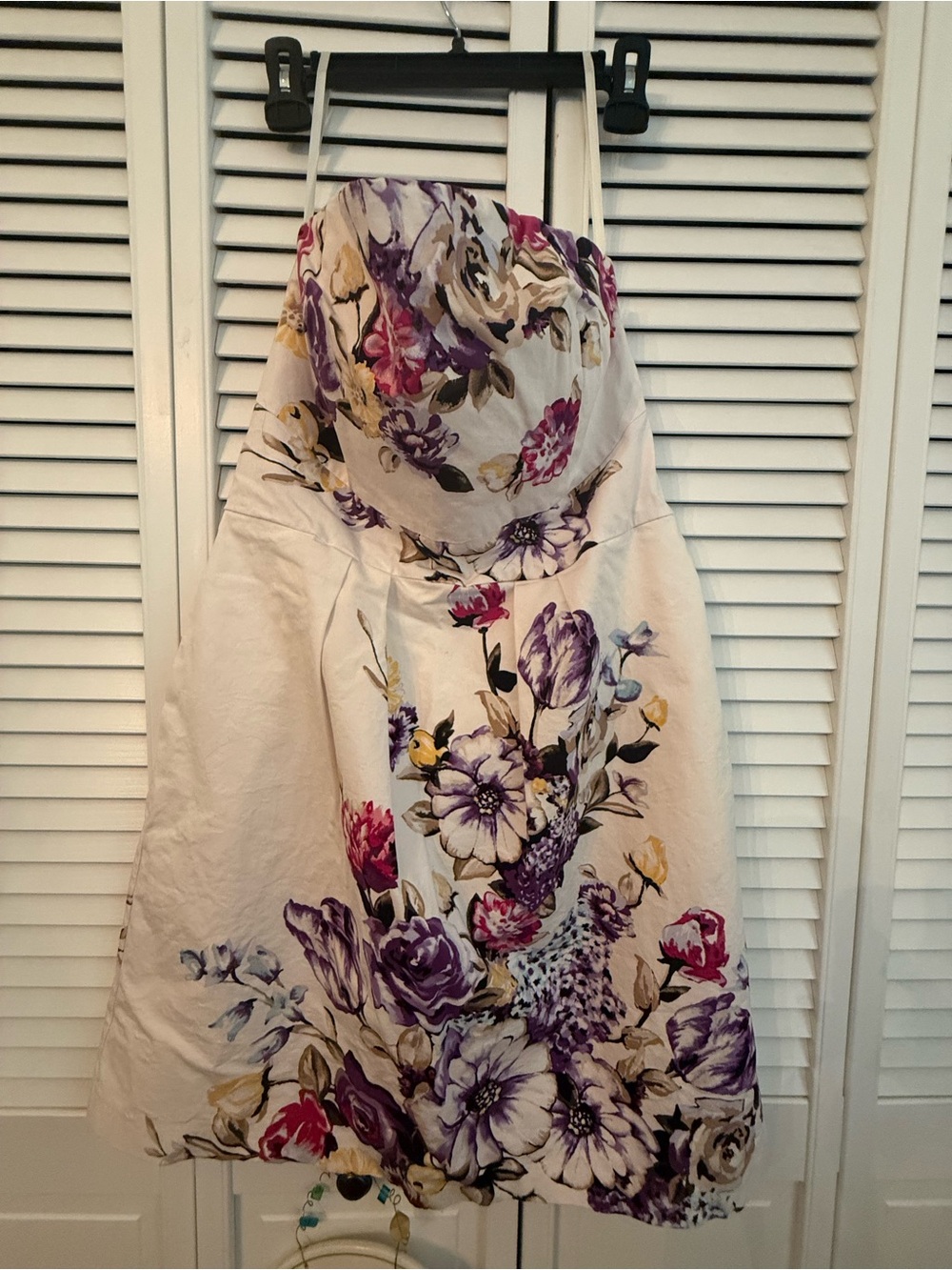 White House Black Market strapless cocktail dress size 12 Has Pockets